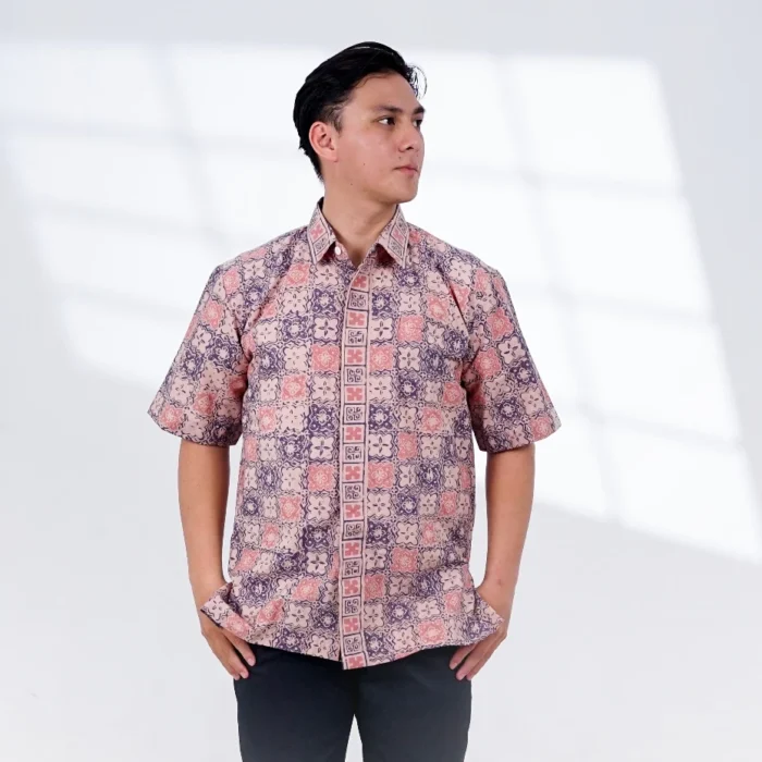 Hem Batik Motif Kotak Celom